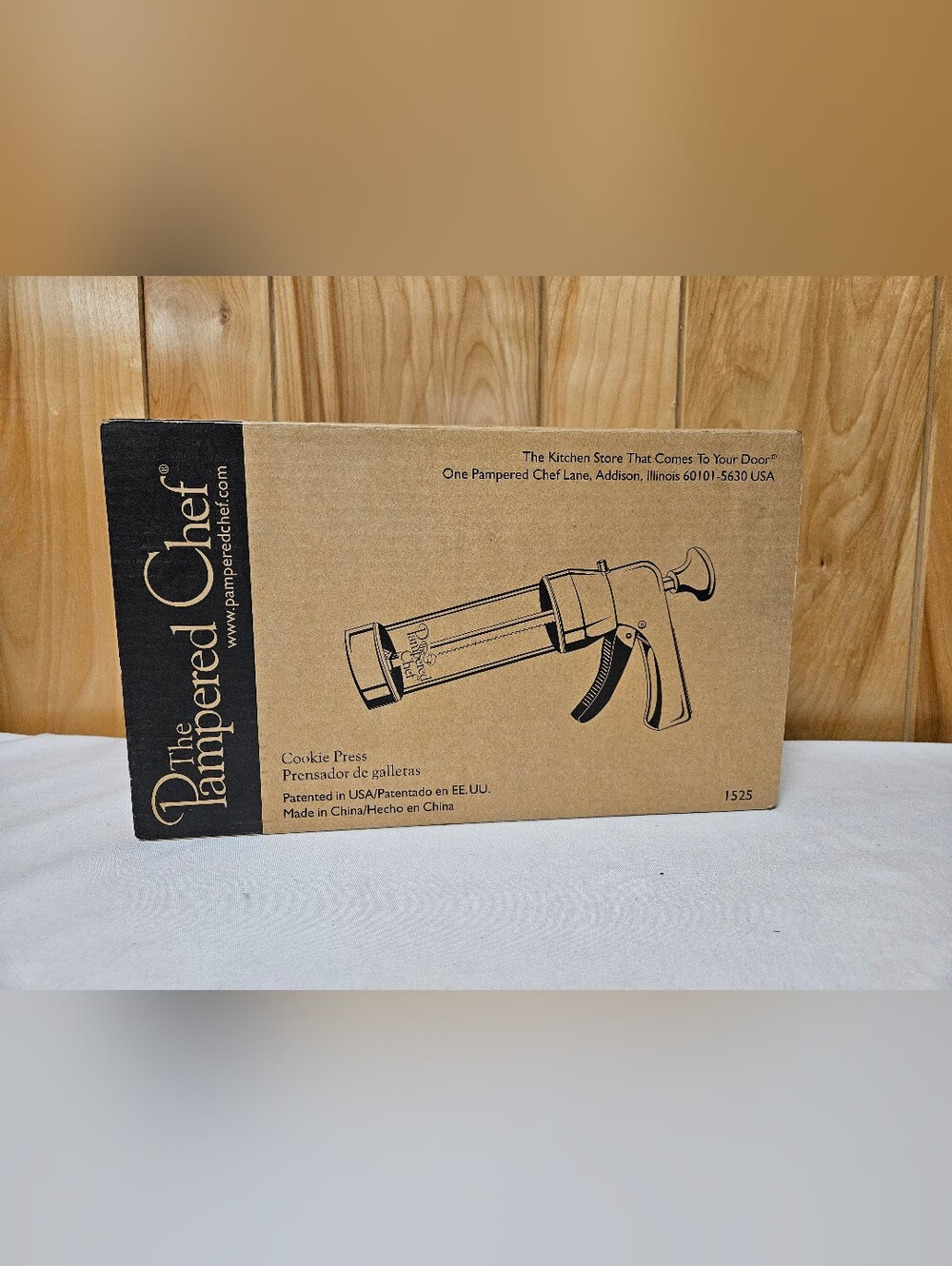 The Pampered Chef 1525 Cookie Press Set (16 Designs) w/Handle - White/Gray/Clear